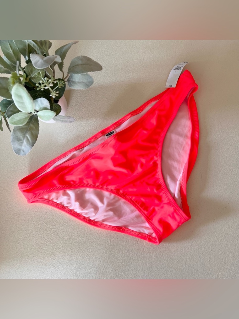 bikini bottoms - Picture 1 of 3